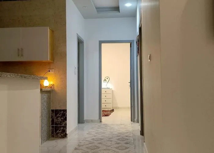 公寓 A Rare Find Spacious Modern Arabic Style In Beautiful A Building With An Host Also Has A Grand Rooftop Terrace With Mountain And Sea Views 15 Mins From Airport *