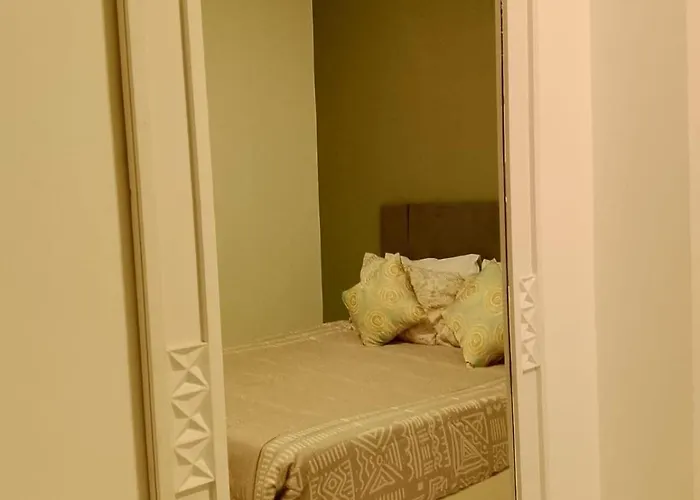 公寓 A Rare Find Spacious Modern Arabic Style In Beautiful A Building With An Host Also Has A Grand Rooftop Terrace With Mountain And Sea Views 15 Mins From Airport