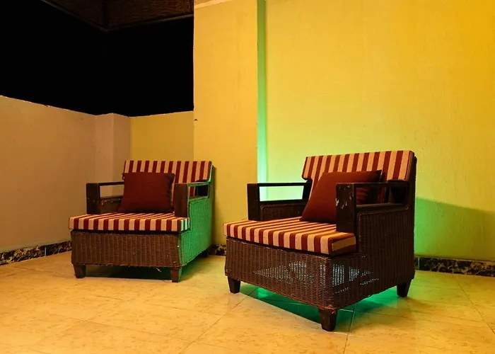 A Rare Find Spacious Modern Arabic Style In Beautiful A Building With An Host Also Has A Grand Rooftop Terrace With Mountain And Sea Views 15 Mins From Airport 洪加達